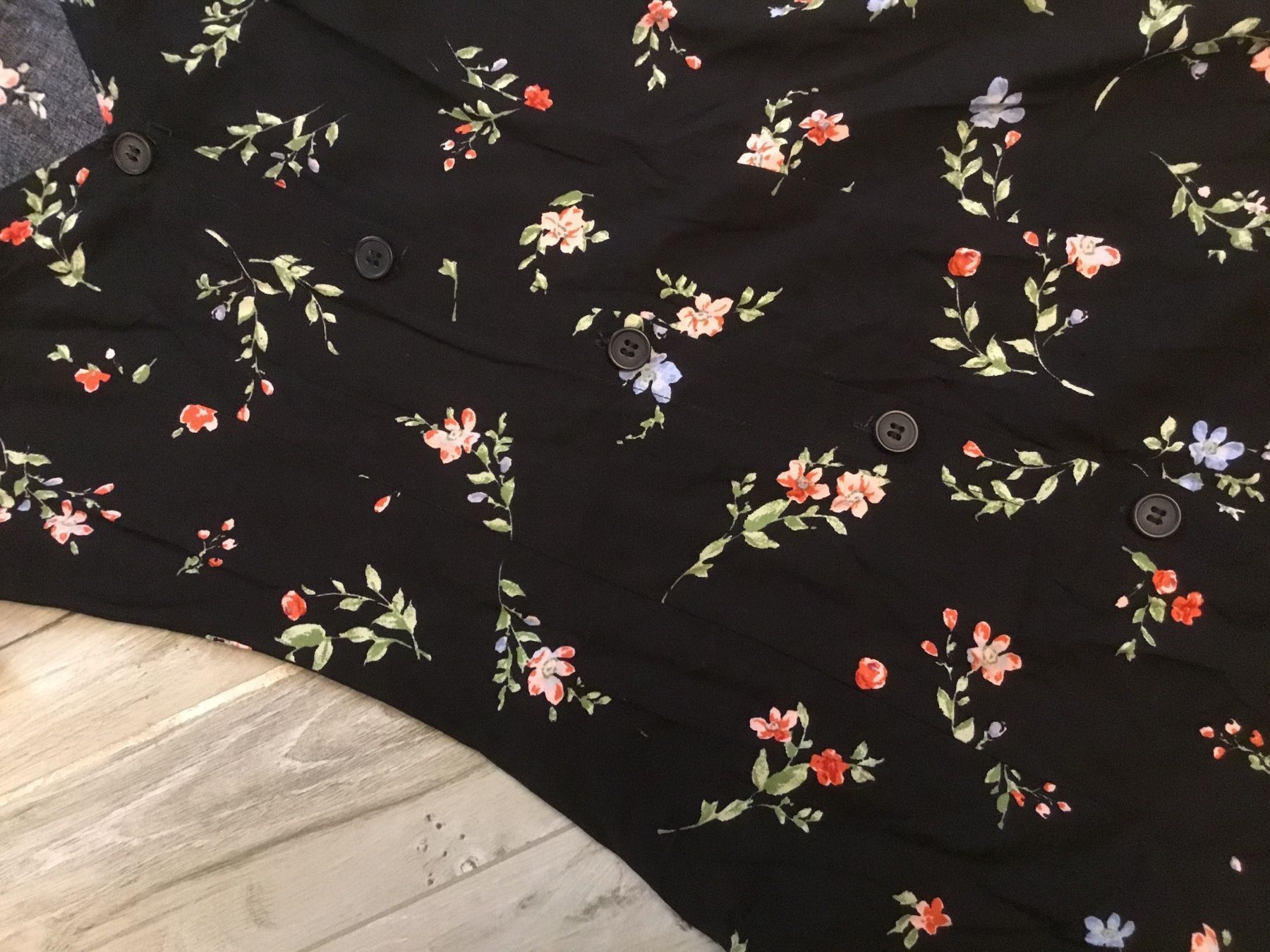 H&M Vestiti: 2 süsse H&M Sommerröckli Gr.32+34 – Usato da Obergerlafingen venduto da cabo4 2
