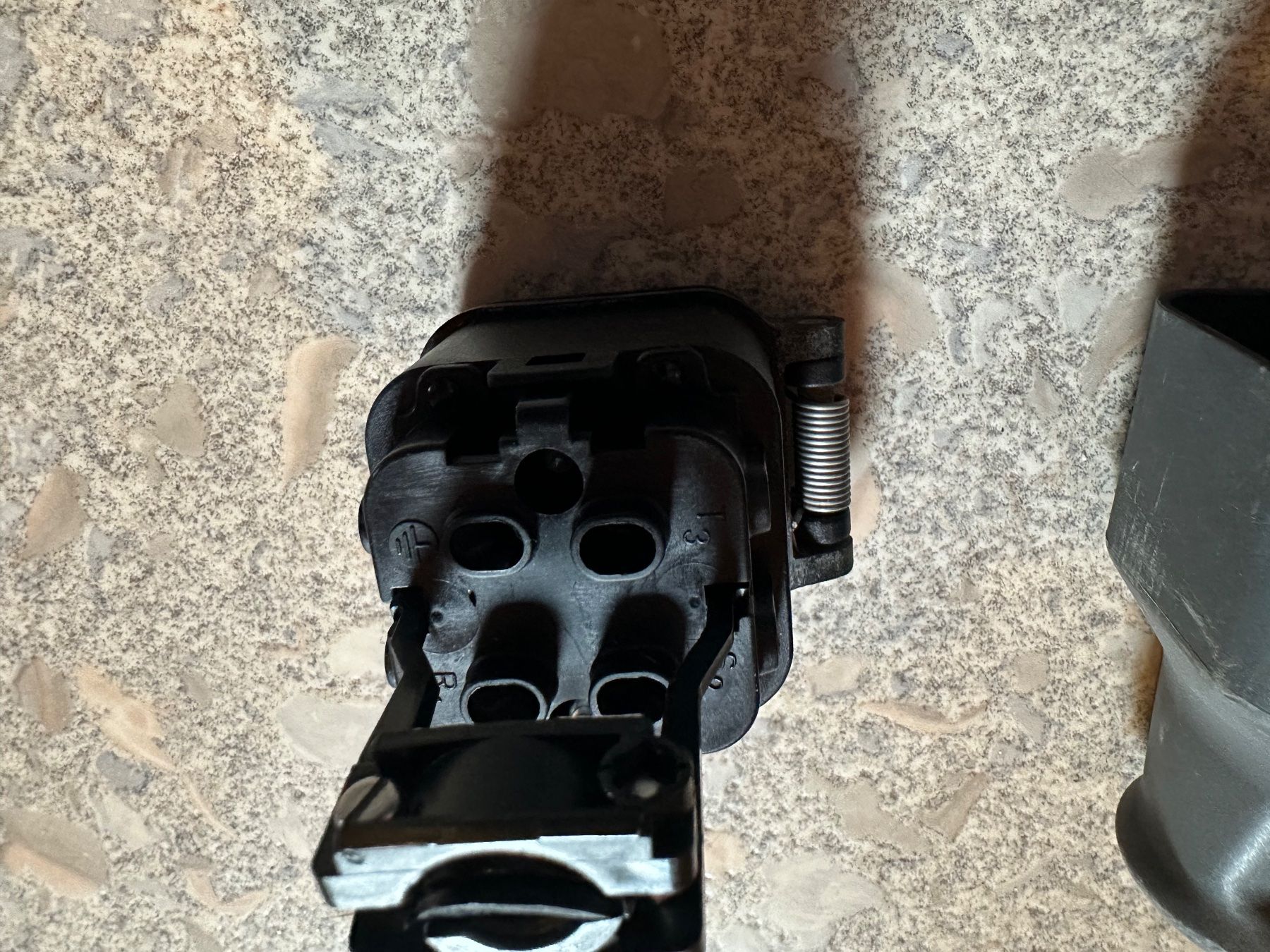 Spine: Kupplung J15 4 Polig – Usato da Huttwil venduto da Bolpa 5
