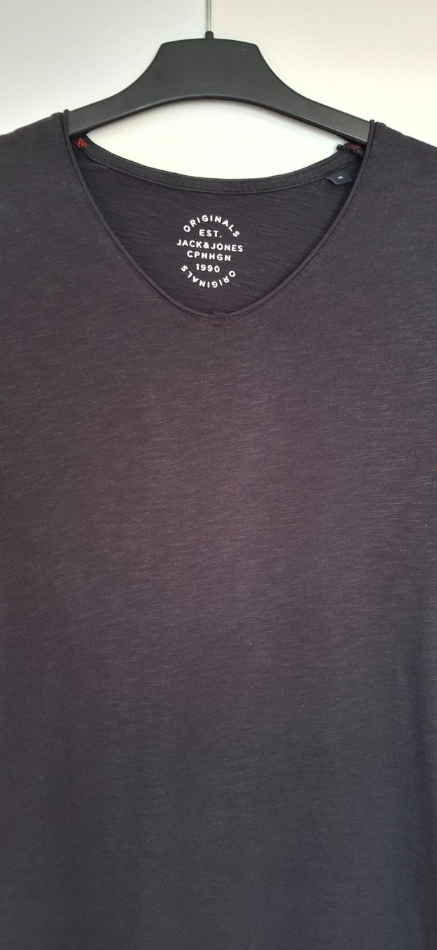 Jack & Jones T-shirt: T-Shirt Herren U-Ausschnitt Grösse M – Usato da Feuerthalen venduto da kigo87 1