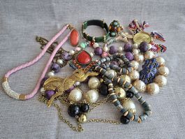 Grand lot de bijoux fantaisie & accessoires
