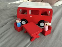Holzspielzeug Wohnmobil mit Figuren und Tisch, Spielba