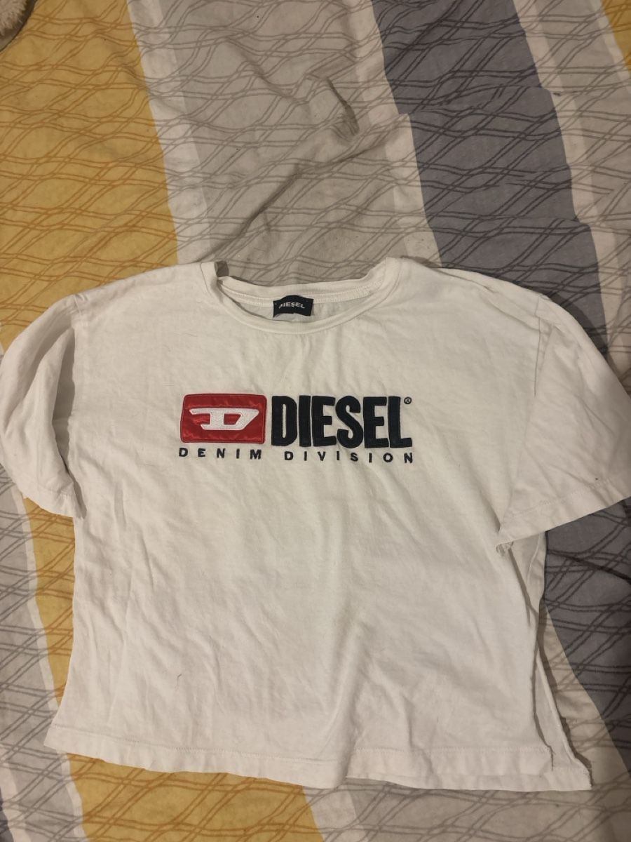 Diesel Top: maglia  – Nuovo (secondo la descrizione) da Castione venduto da ele_hdx8