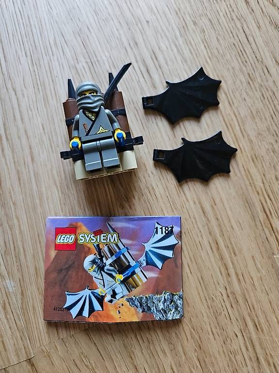 Lego Kit di costruzioni: 1187 LEGO Castle Ninja Glider – Usato da Ettingen venduto da jac_6ttp