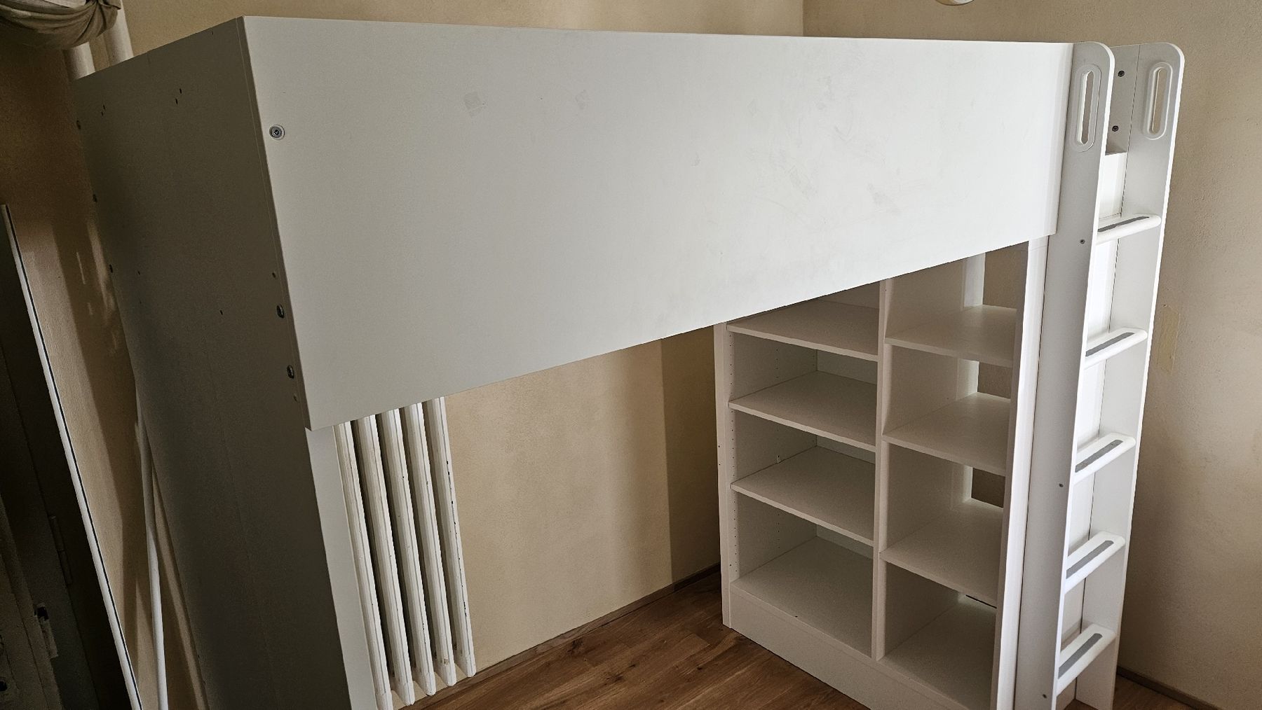 Ikea Betten: Mezzanine Ikea Smastad – Gebraucht aus Biel/Bienne von echinops 1