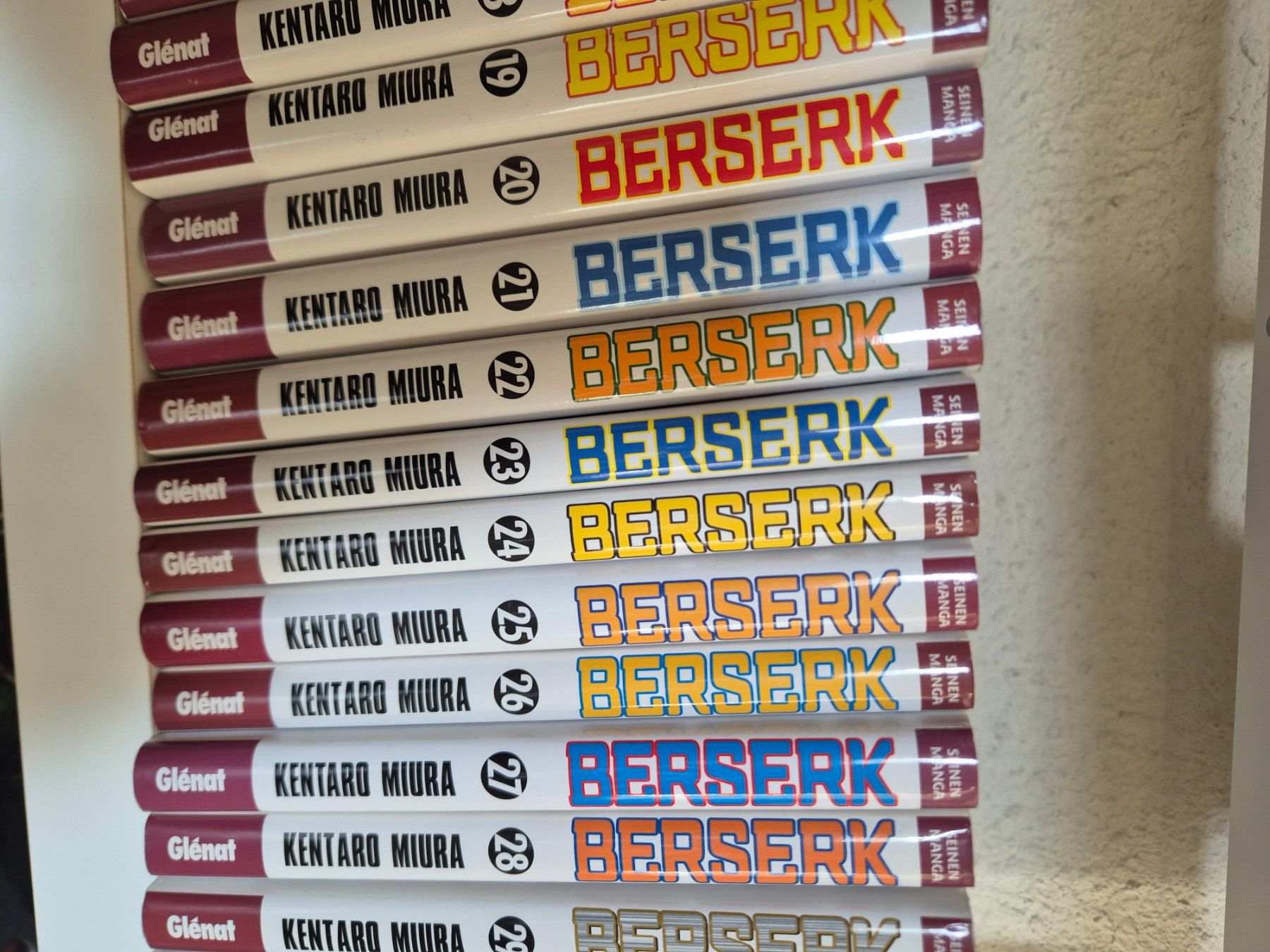 Comics: Berserk tome 1 à 35 – Gebraucht aus Vauderens von zom_j92z 2