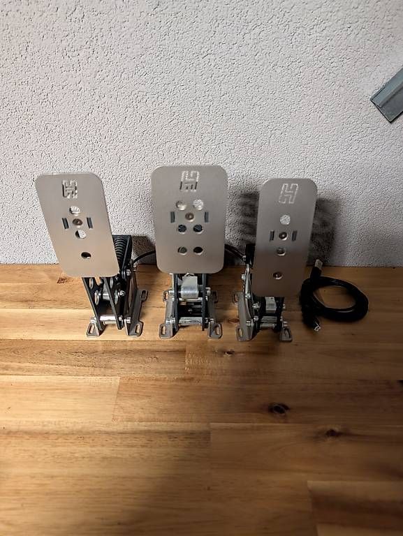 Ersatzteile: Pédalier Heusinkveld sprint + base plate – Gebraucht aus Bevaix von yle_9hb2 3