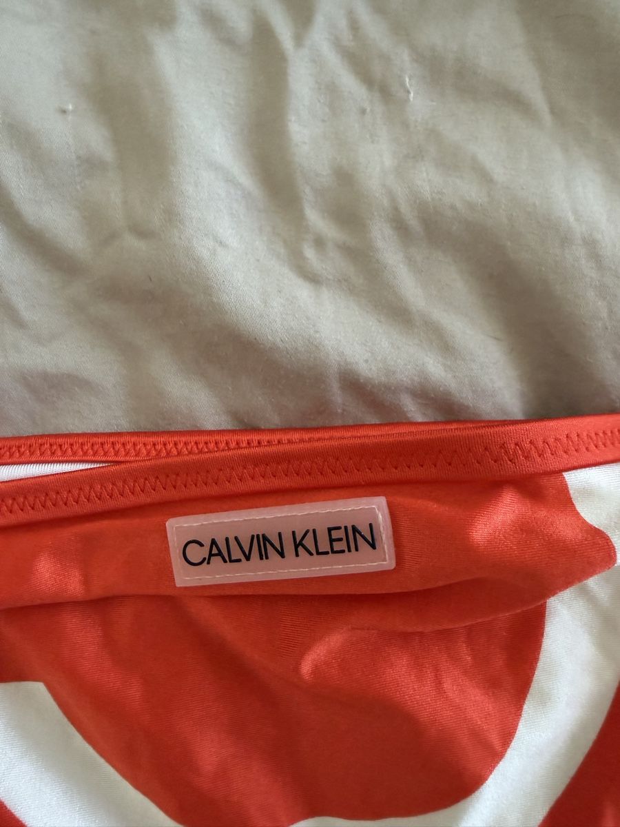 Calvin Klein Costumi da bagno & Bikini: Calvin Klein bikini Set Size XS – Usato da Horgen venduto da Elizhadz 2