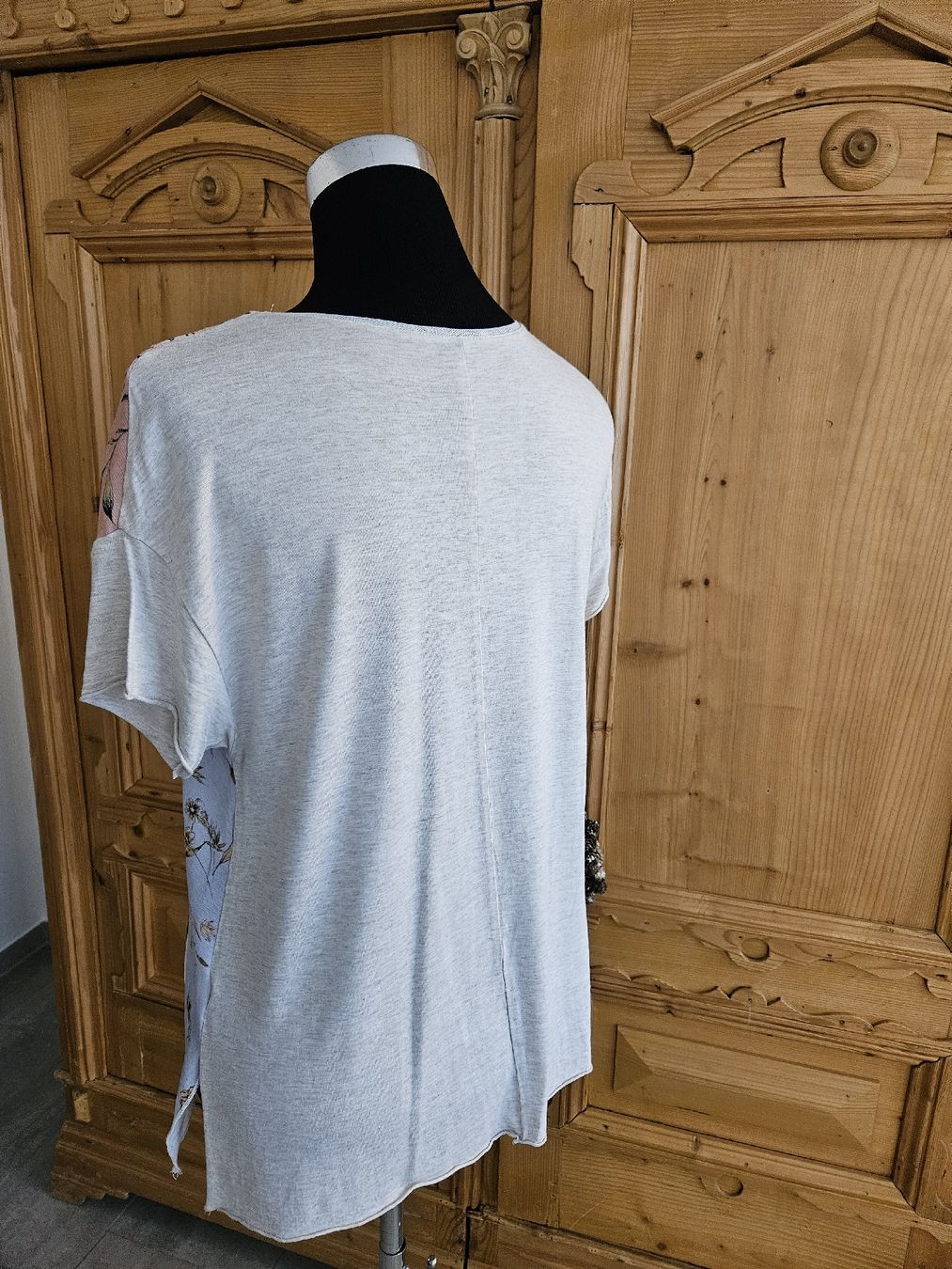 Zara T-Shirts: schönes T-Shirt, Zara – Gebraucht aus Wiesendangen von Sinhuk 1