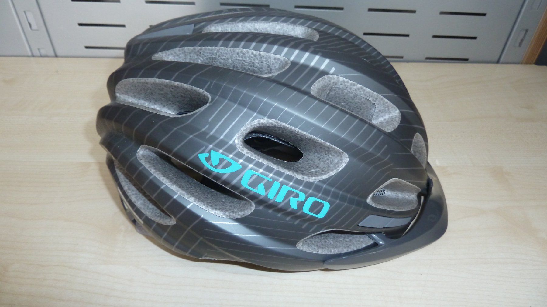 Giro Helme: Velohelm Giro Vasona Mips 50-57cm Grau – Neu und originalverpackt aus Richterswil von velo-reichmuth 1