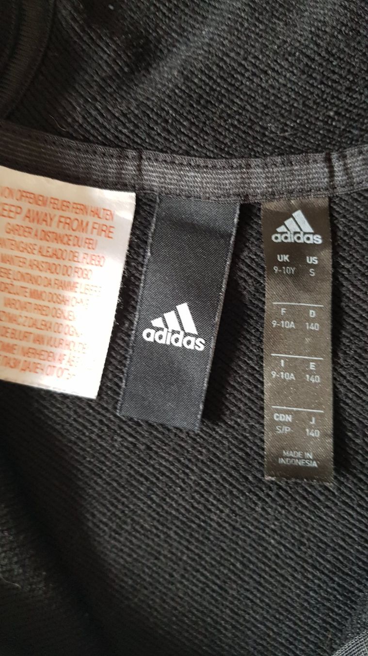 Adidas Jacken & Mäntel: Adidas Sportjacke Gr.140 – Gebraucht aus Luzern von silvermoon12 1