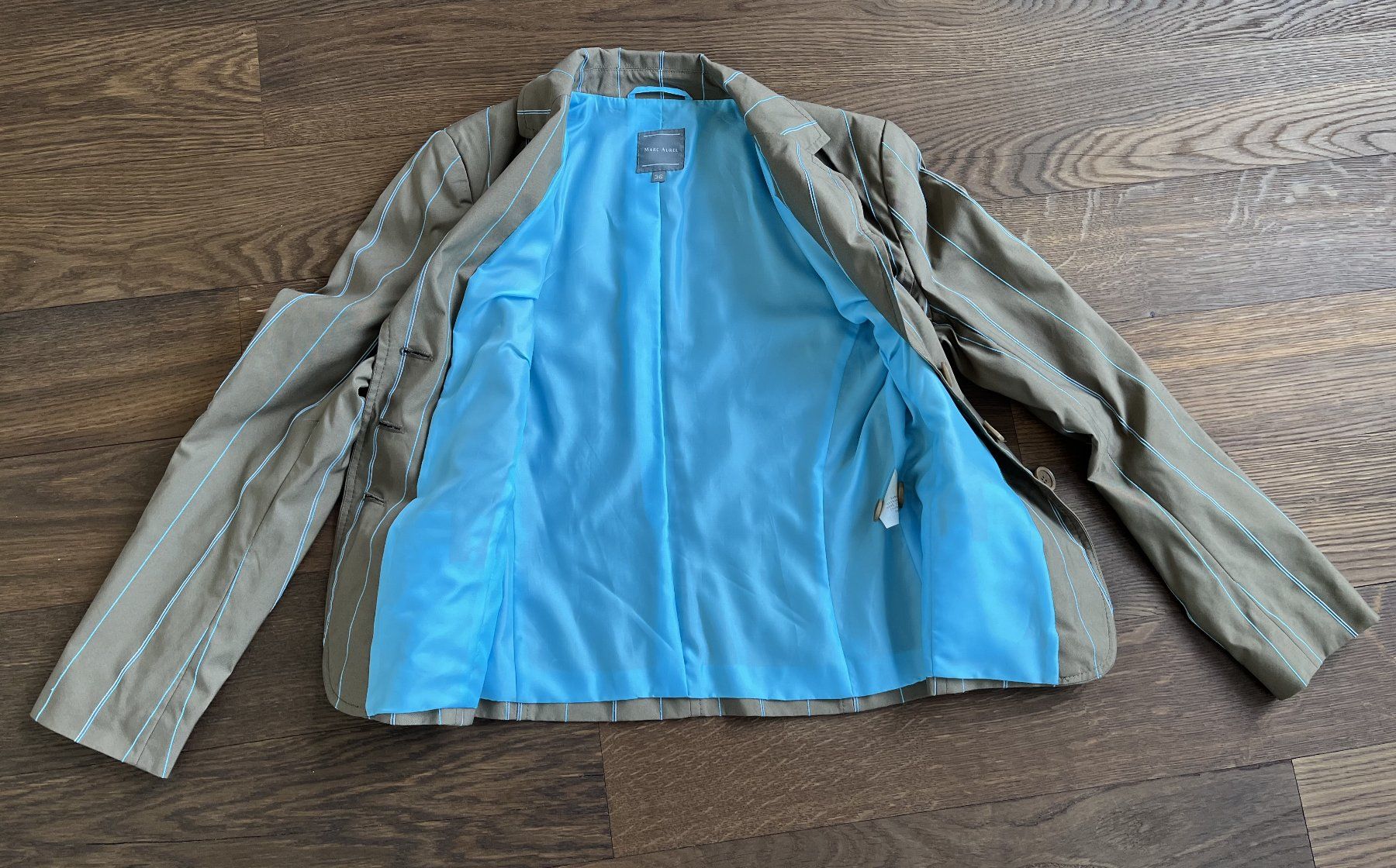 Giacche: Marc Aurel Blazer Jacke, hellblau gestreift, Gr. 36 – Usato da Affoltern am Albis venduto da Blackrhythm 6