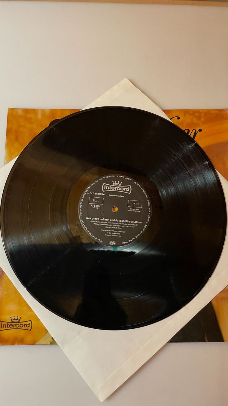 Schallplatten: Kaiserwalzer Schallplatte - Johann Strauss - 2 Schallplatten – Gebraucht aus Glattfelden von flomiking 4