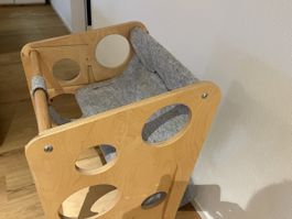 Sehr gut erhaltener Montessori Lernturm (M-Turm) mit Extras