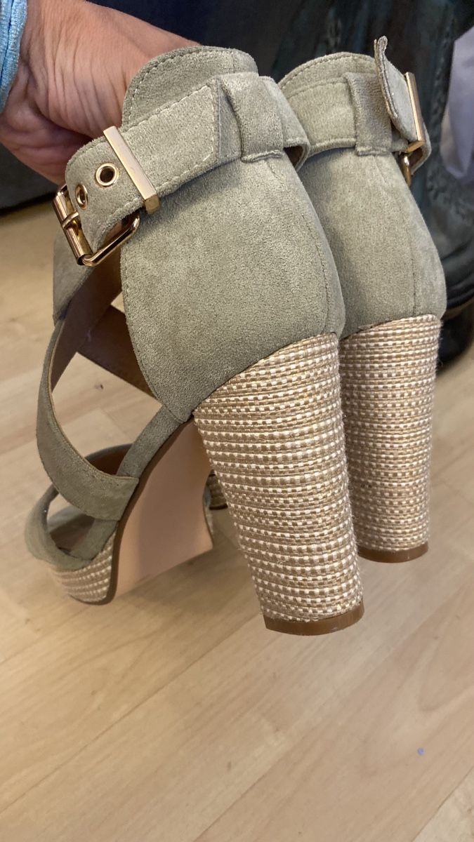 Graceland Damenschuhe: Schuhe Graceland Sandale high heels – Gebraucht aus Obfelden von tan_9lj9 3