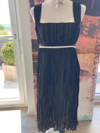 LeichtesSommerkleid von Manoukian Gr. 40 ungetragen (NP 400)