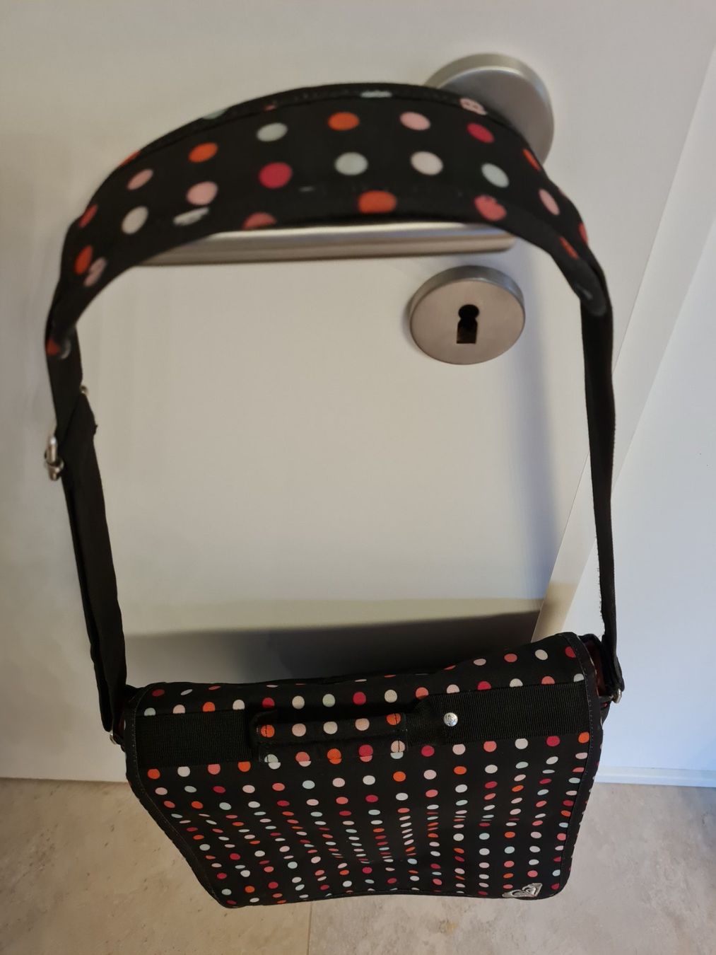 Roxy Borse da donna: ROXY MESSENGER UMHÄNGE TASCHE – Usato da Steg im Tösstal venduto da goldlionfree 2