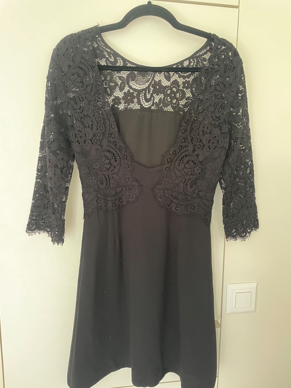 Claudie Pierlot Vestiti: Robe noir – Nuovo (secondo la descrizione) da Sierre venduto da e_vrn 1