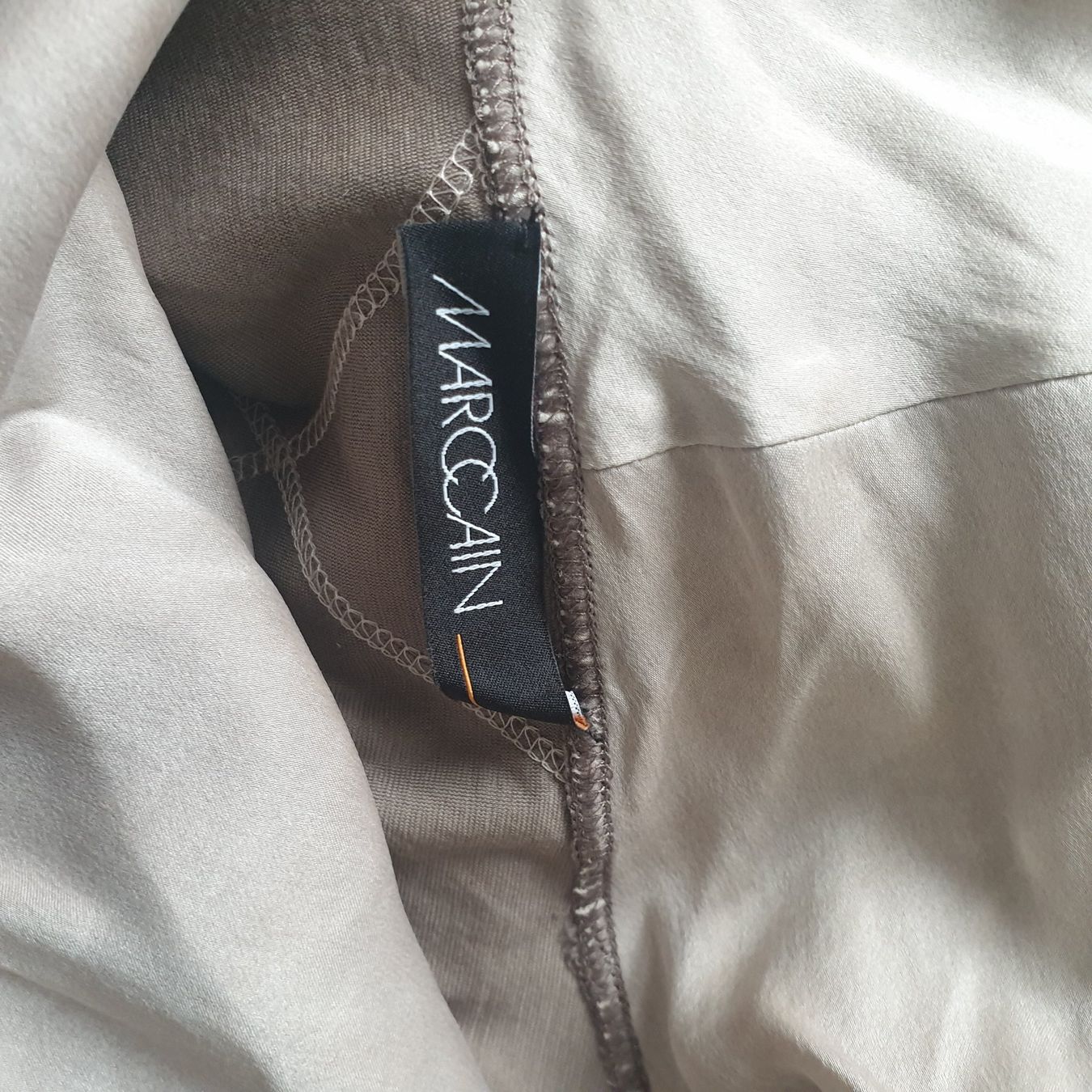 Marc Cain Tuniche: Marccain schönes Seidenshirt Gr 5 – Usato da Frenkendorf venduto da Chrigeli01 4
