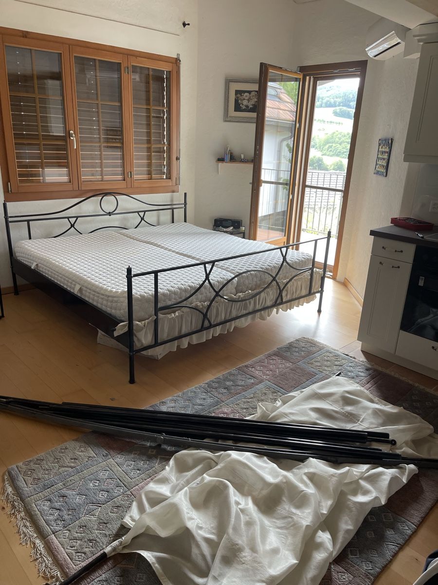 Lits: Bett Himmelbett  – D'occasion à Wölflinswil par Euch0 1