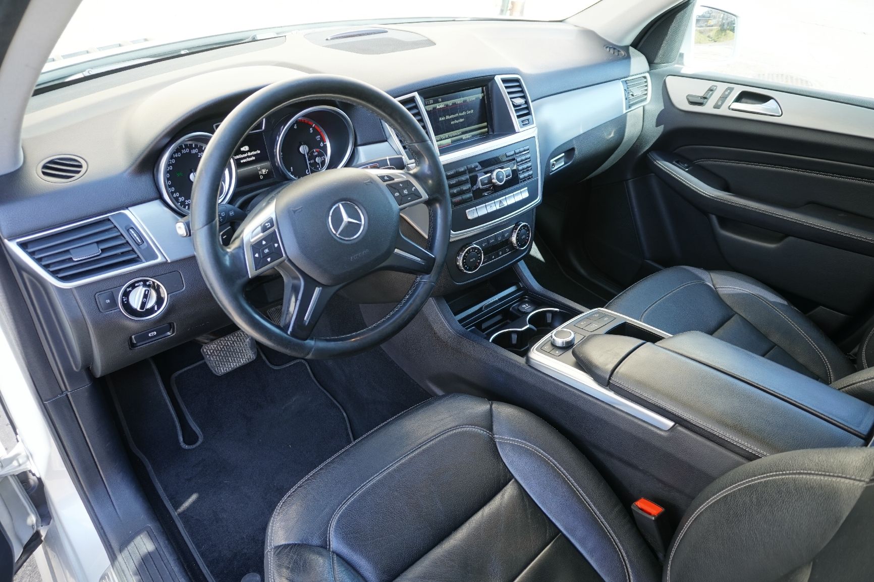 Mercedes-Benz Automobili: Mercedes ML350 Bluetec – Usato da Gossau SG venduto da mai_zmd7 4