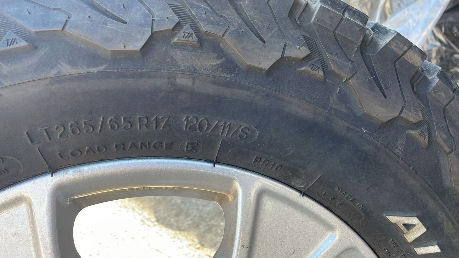 Ford Pneus & Kompletträder: Komplettradsatz Ford Ranger – Gebraucht aus Pratval von ventil5 3