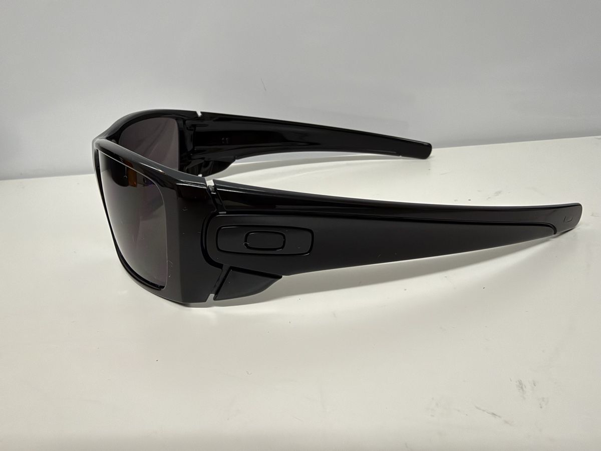 Oakley Occhiali & Lenti: Oakley Fuel Cell Sonnenbrille – Usato da Hunzenschwil venduto da sputnik26 2