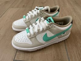 Nike Dunk Low (GS) Gr. 38 NEU