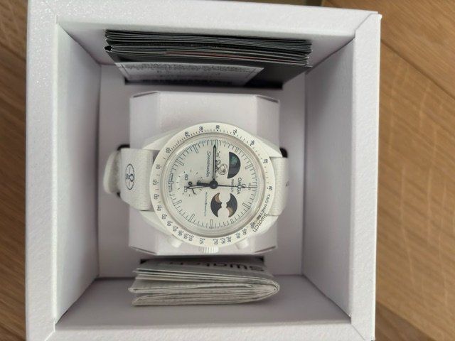 Swatch Orologi: Moonshine Gold Cold / Moon Swatch – Nuovo e nell'imballaggio originale da Châtel-St-Denis venduto da pil_cky2 3
