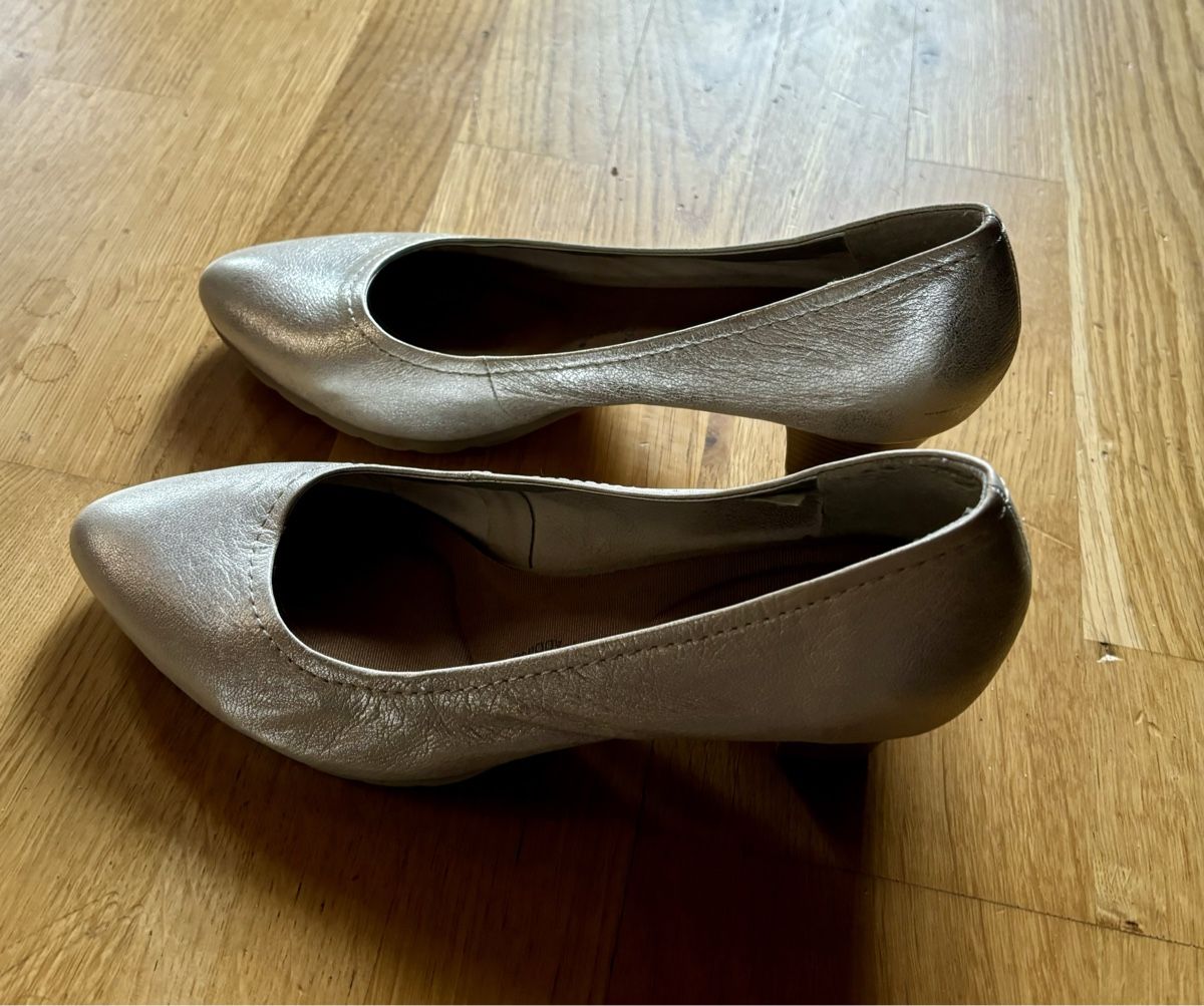Roberto Santi Scarpe da donna: Paire de chausssures à talons – Usato da Estavayer Le Lac venduto da sico1260 5