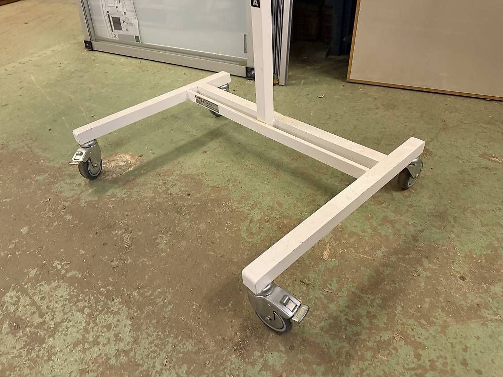 Leinwände: mobiler Beamer Leinwand 175 x 175cm – Gebraucht aus Necker von liq24 3