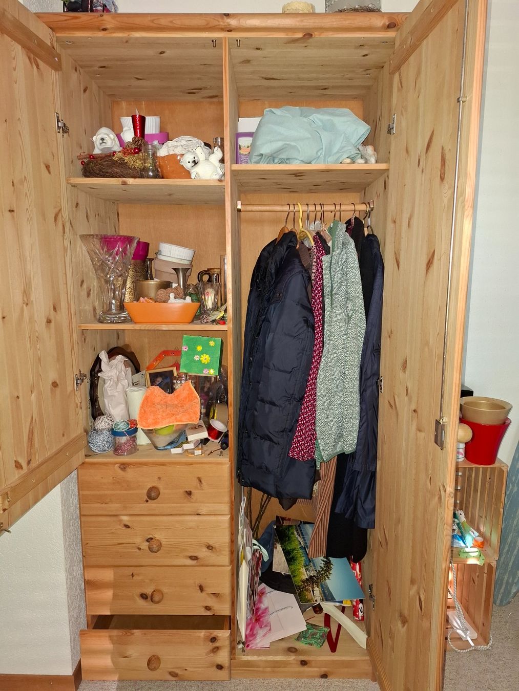 Armadi: Holzschrank – Usato da Ottikon b.Kemptth. venduto da sar_x5mr 1