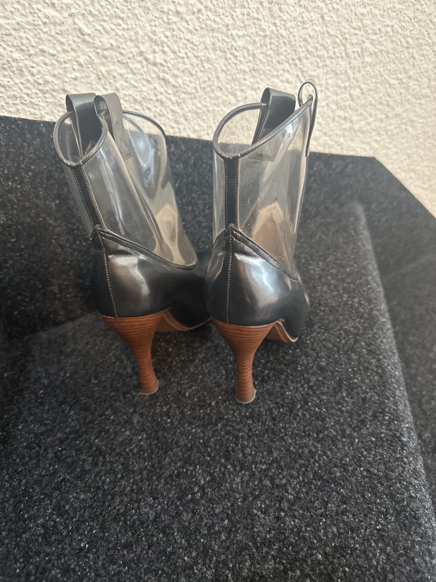 Marc Jacobs Scarpe da donna: Marc Jacobs Ladies' Transparent Leather Ankle Boots – Usato da Murgenthal venduto da mar_q2yf 2
