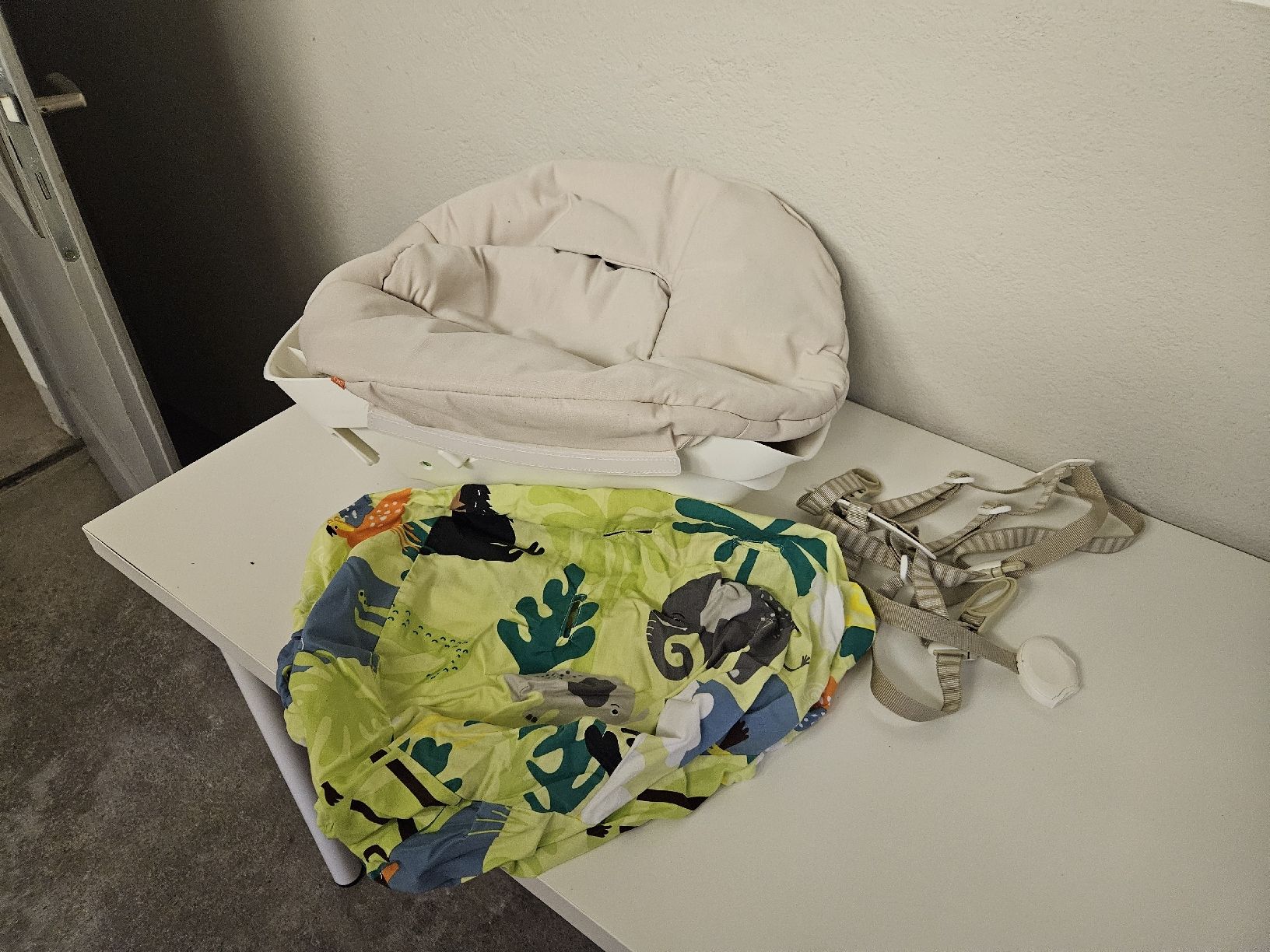 Stokke Hochstühle: Tripp Trapp Babyset – Gebraucht aus Ennetbürgen von LebuniaNW 2