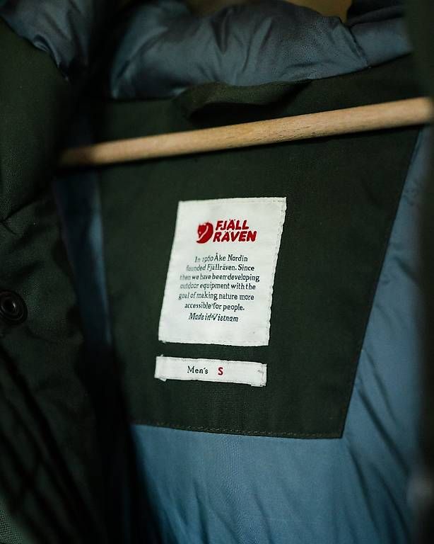Giacche: Veste Fjällräven Singi Down – Usato da Château-d'Oex venduto da Dynicolier 4