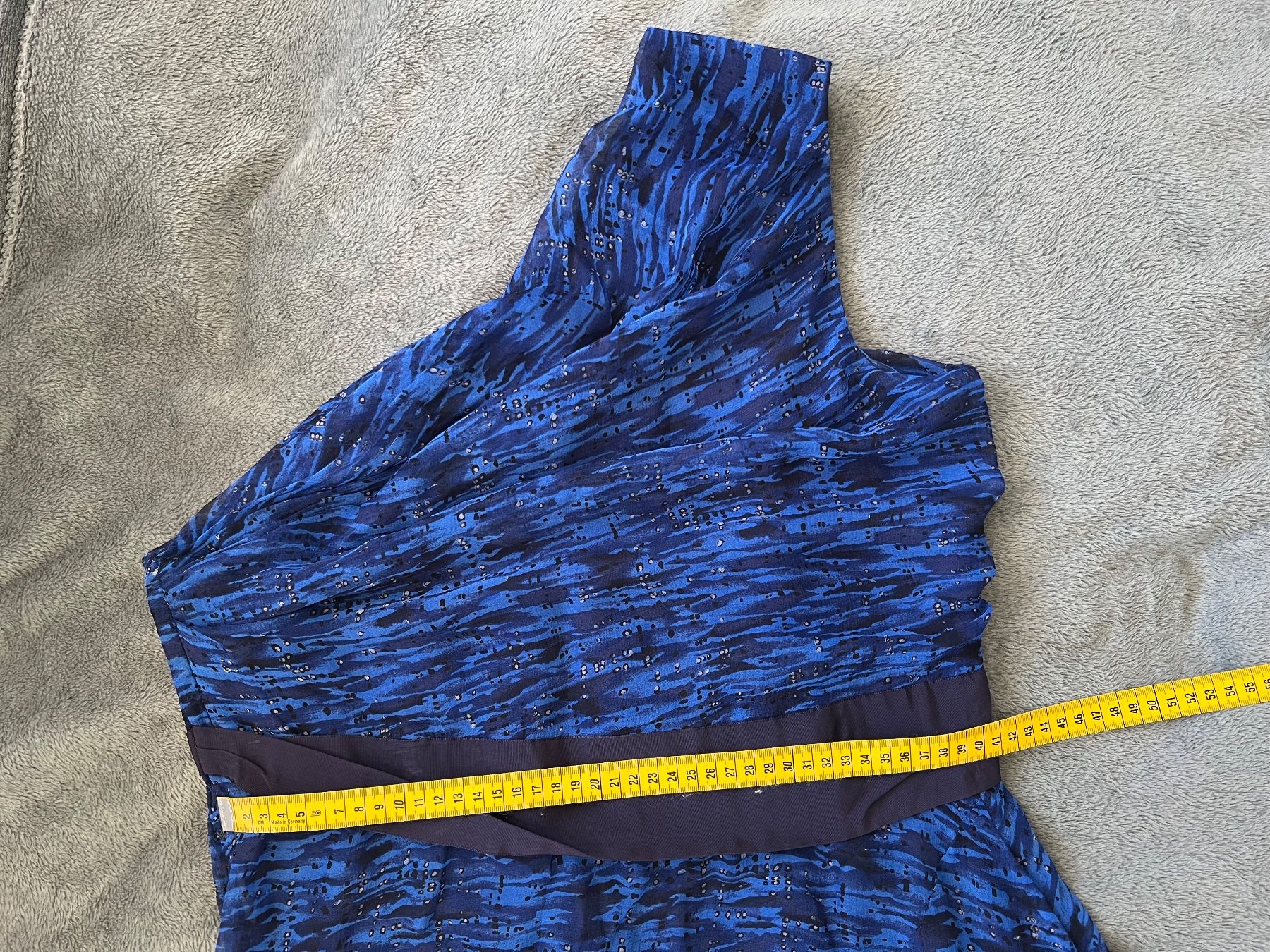 Vestiti: Madame Grès, robe en soie vintage, taille L – Usato da Genève venduto da alfalfa 4