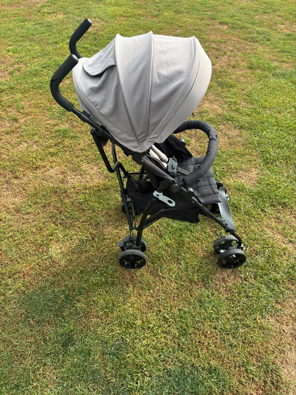 Poussette: Buggy, Kinderwagen, Kinderbuggy mit Sonnenschutz-Tuch – D'occasion à Salmsach par schneetiger1 5