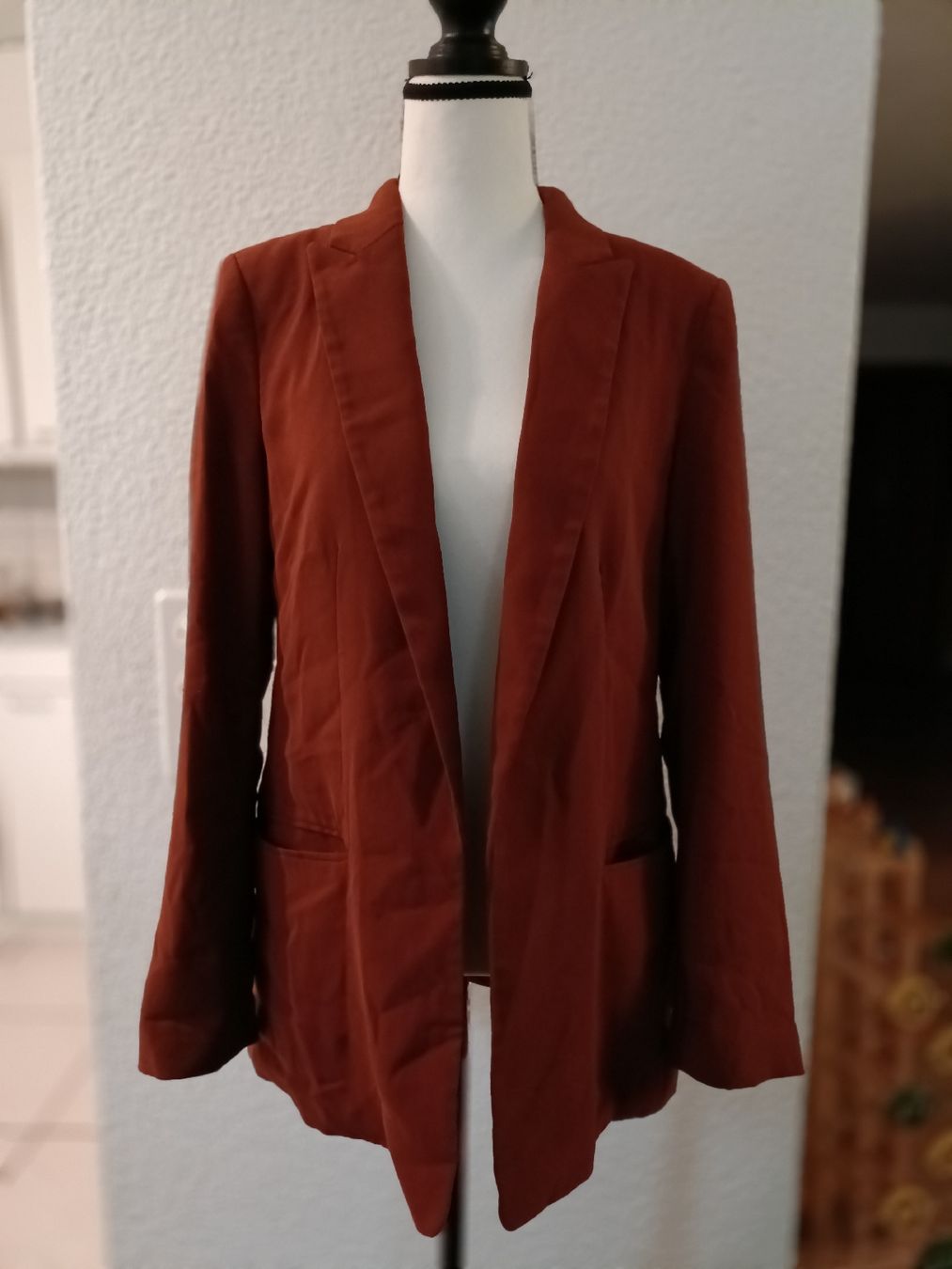 H&M Anzüge & Kostüme: Schicker H&M Blazer Gr. 38 Herbstfarbe Braun Rost Oversized – Gebraucht aus Näfels von CH.Kchlineknopf