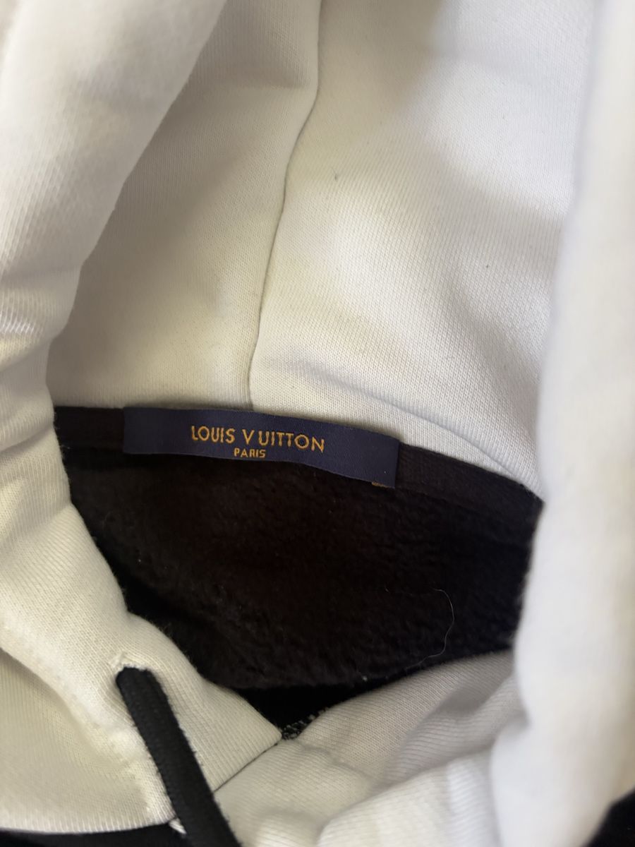 Louis Vuitton Pulls & Sweat-shirts: Louis Vuitton black size M – D'occasion à Celerina par jor_vhy8 1