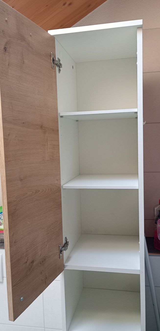 Armoires: Badezimmer Schrank – D'occasion à Wetzikon ZH par Astrostar 2