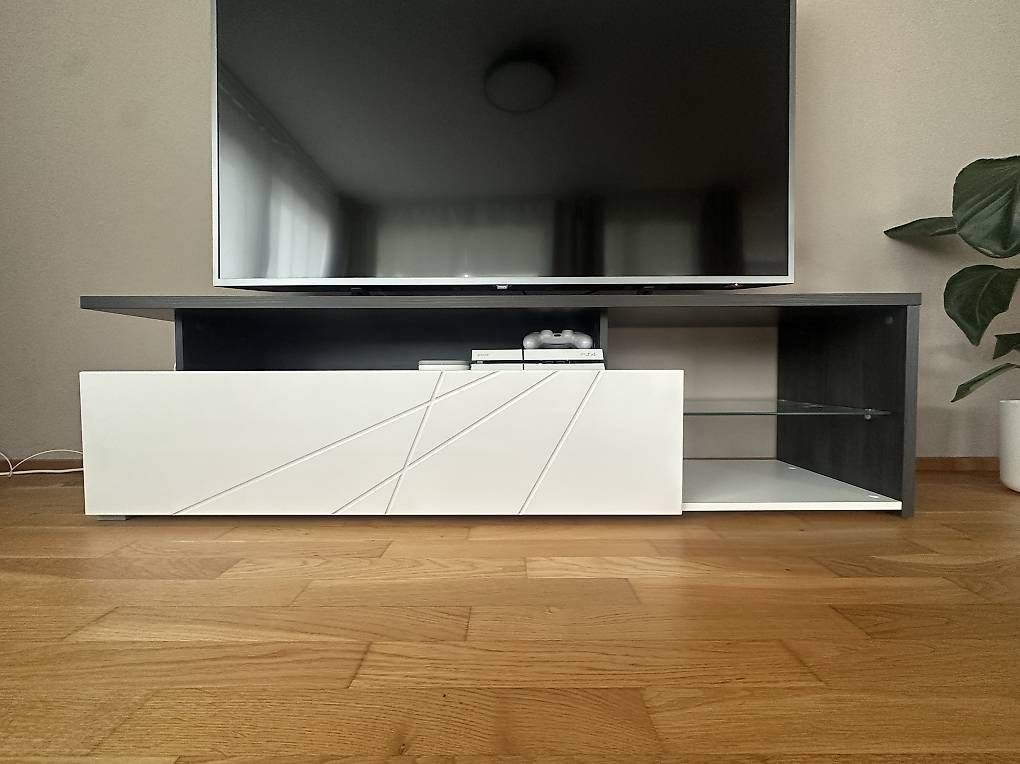 Conforama Mobili TV: Fernsehmöbel – Usato da Hochdorf venduto da sol_5rdv