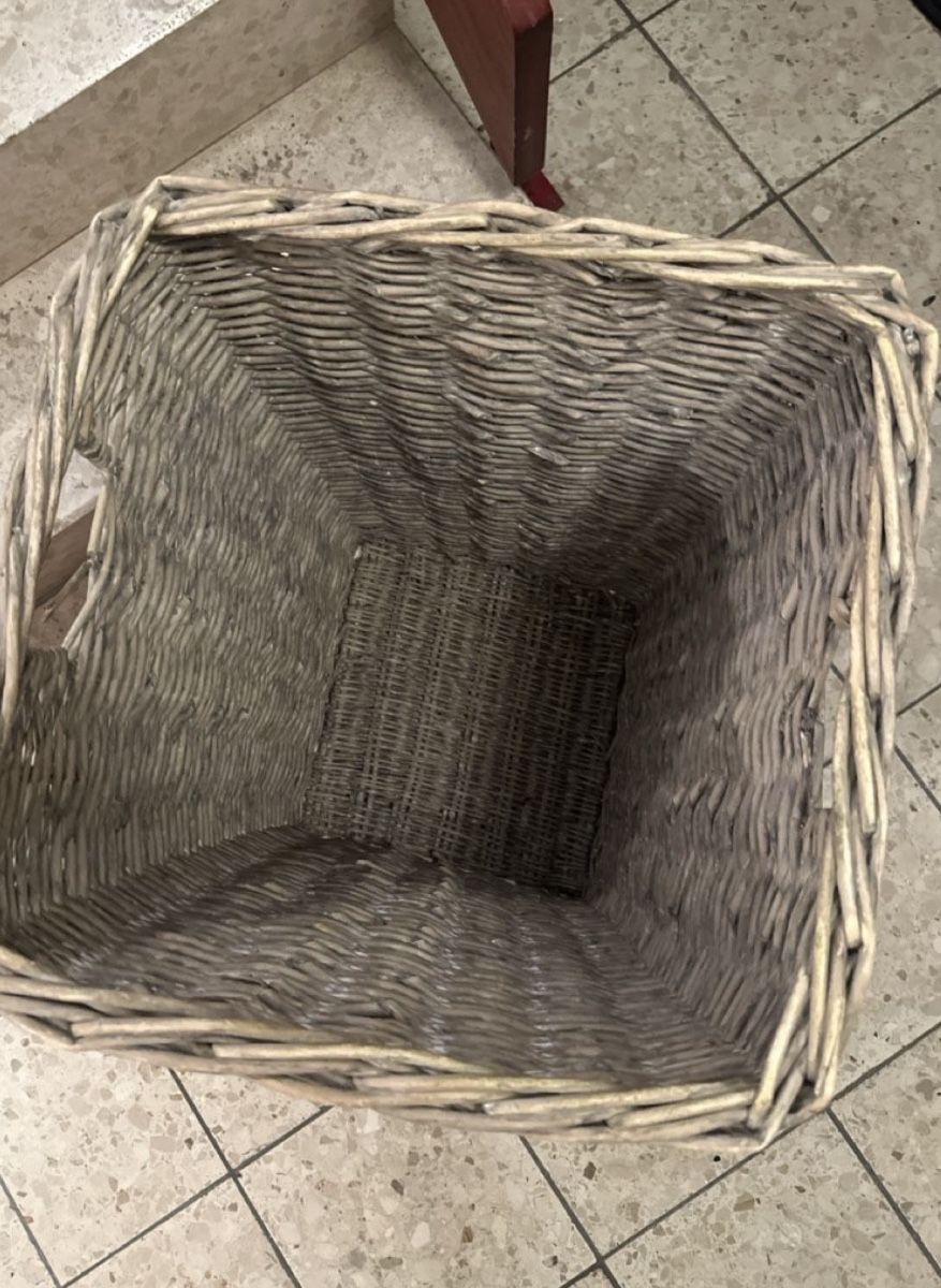 Pots de fleurs: Pflanzkübel Weidengeflecht – D'occasion à Volketswil par julena2910 1