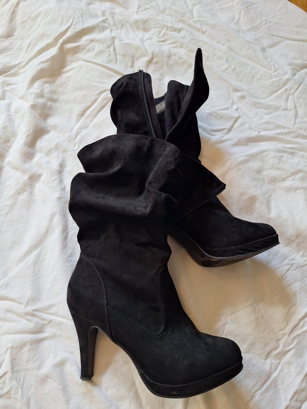 Scarpe da donna: Stiefel schwarz Grösse 39 – Usato da Winterthur venduto da pf02