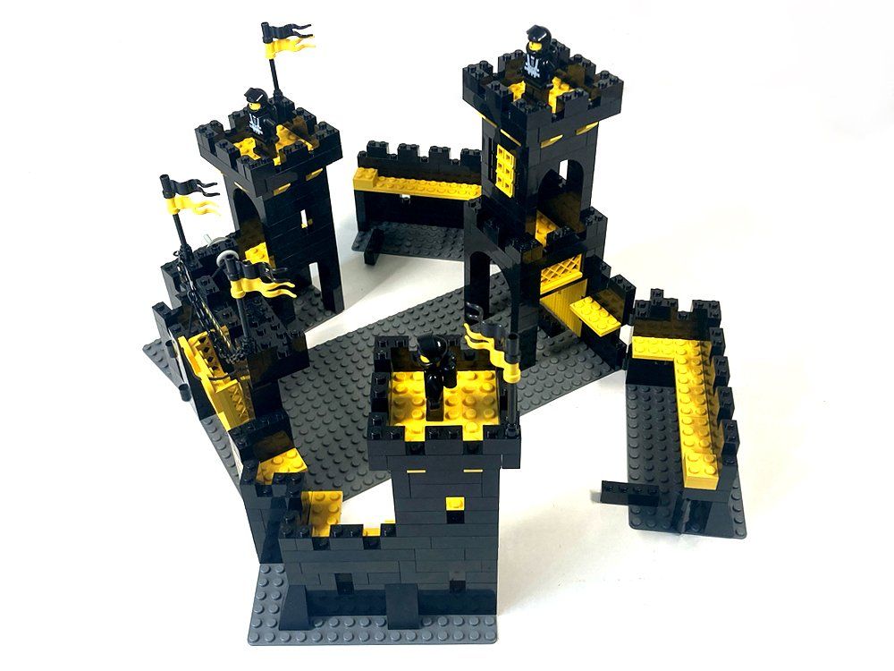 Lego Kit di costruzioni: Lego® Castle 375 "Blacktron Version" – Usato da Weesen venduto da zuse_z3 1