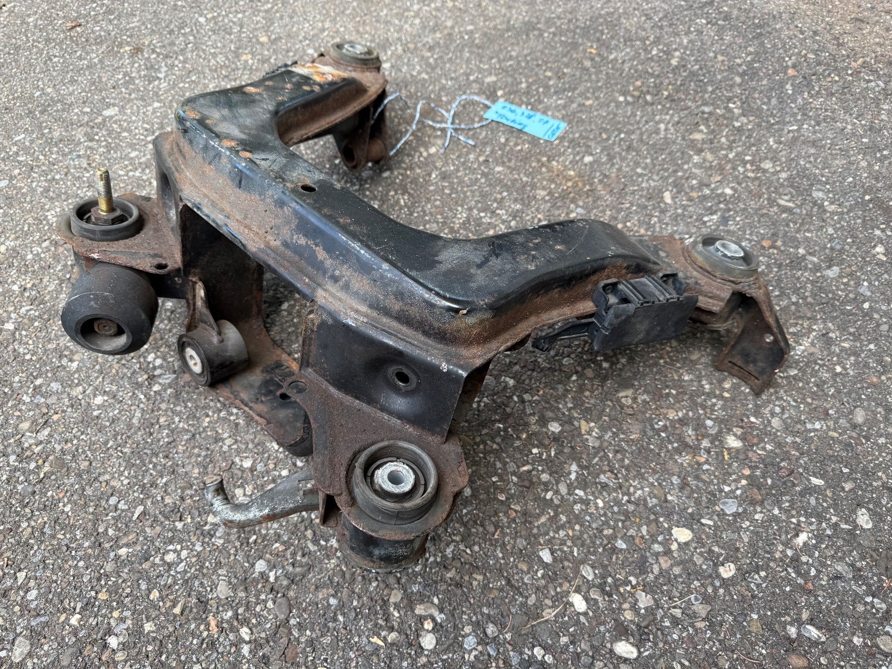 BMW Alle Autoersatzteile: Originale BMW E36 Hinterachse, Hinterachsträger – Gebraucht aus Jonen von BMWE369 1
