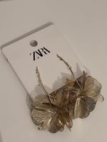 Zara Flower Earrings