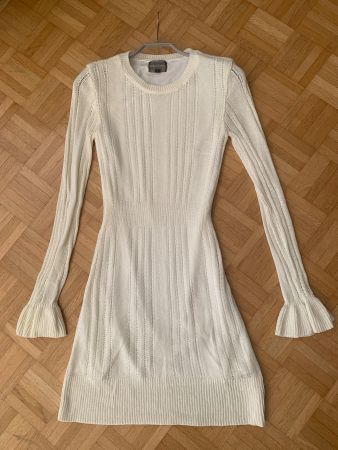 Neuwertige Kleid für Herbst