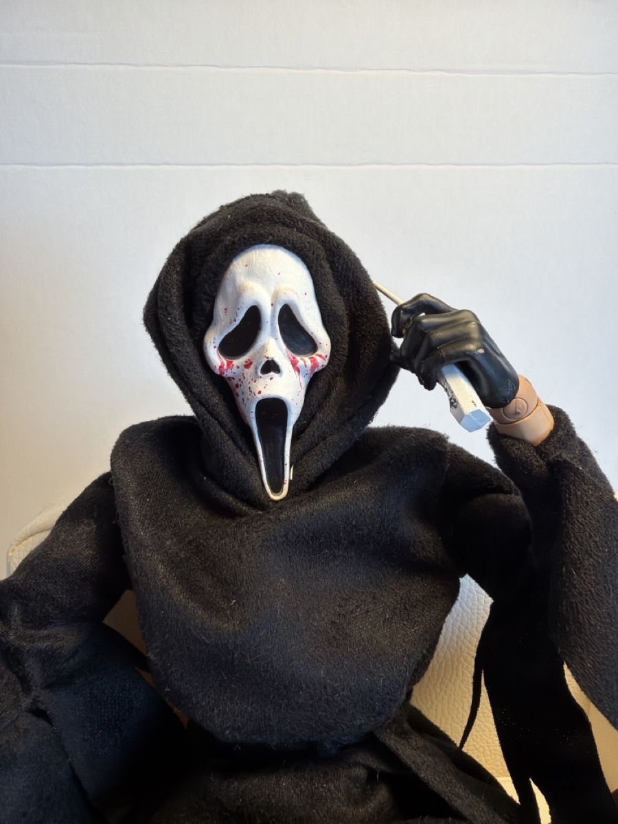 Hot Toys Statuette: Scream Ghostface Figur 1/6 von Why Studios, lose – Usato da Emmenbrücke venduto da dza_dn5r 1