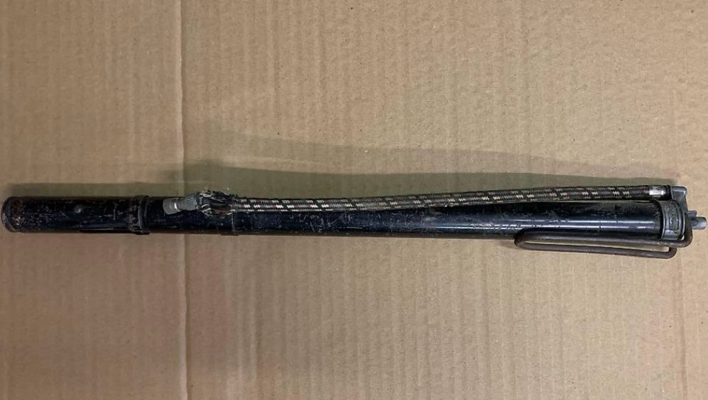 Pompe: Fahrrad Pumpe Militär – Usato da Grabs venduto da Soswald1