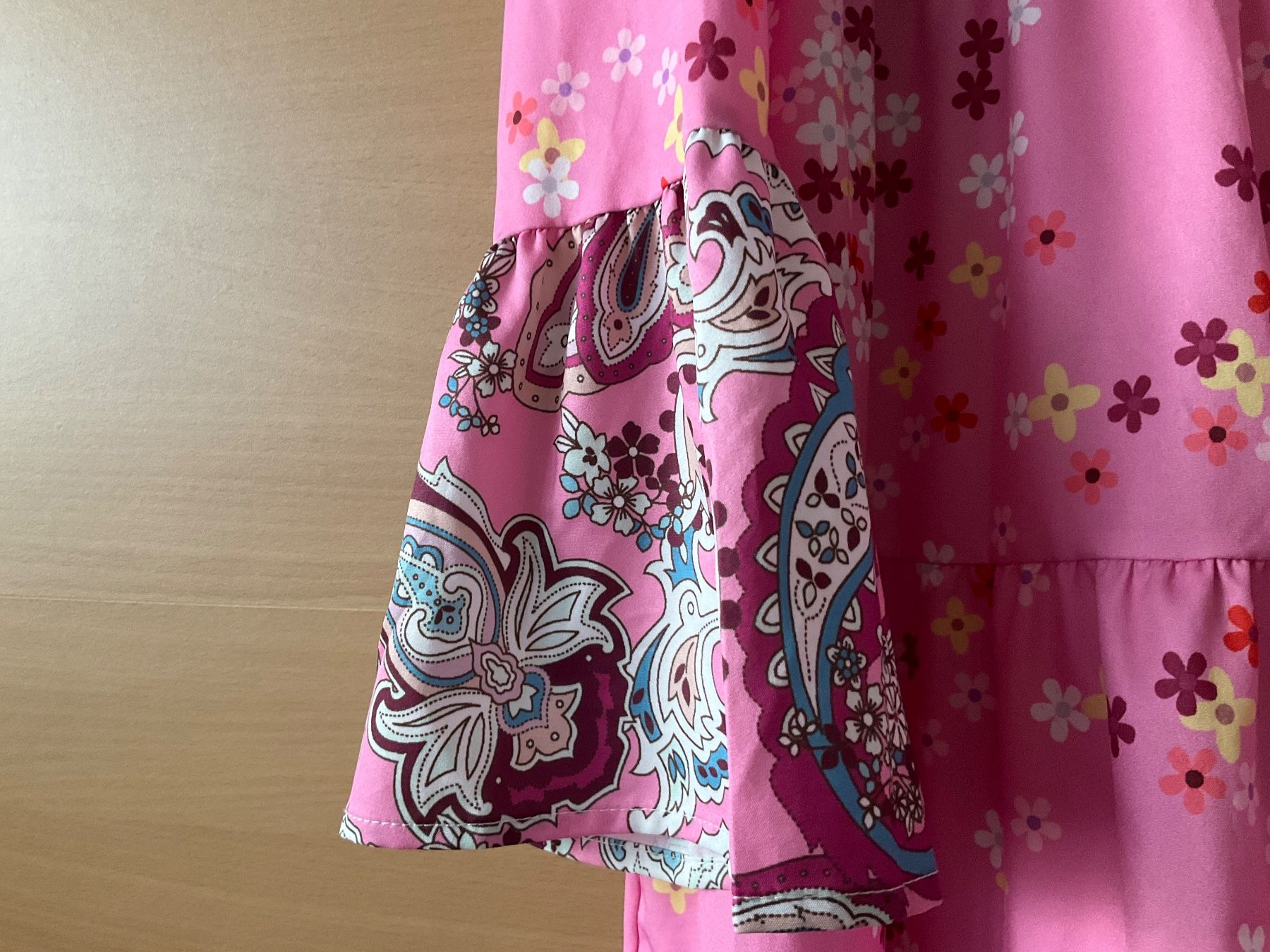 Kleider: Très jolie robe ou casaque  neuve – Neu und originalverpackt aus Murten von Louis1954 2