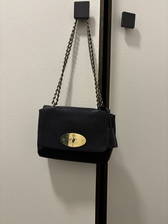 Mulberry Lily - neuwertig